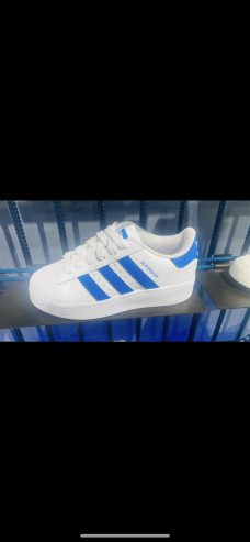 Basket adidas authentique importé 🇩🇪